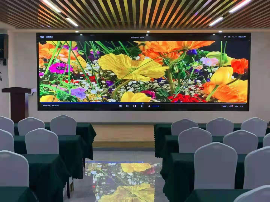 室内表贴P2.5全彩